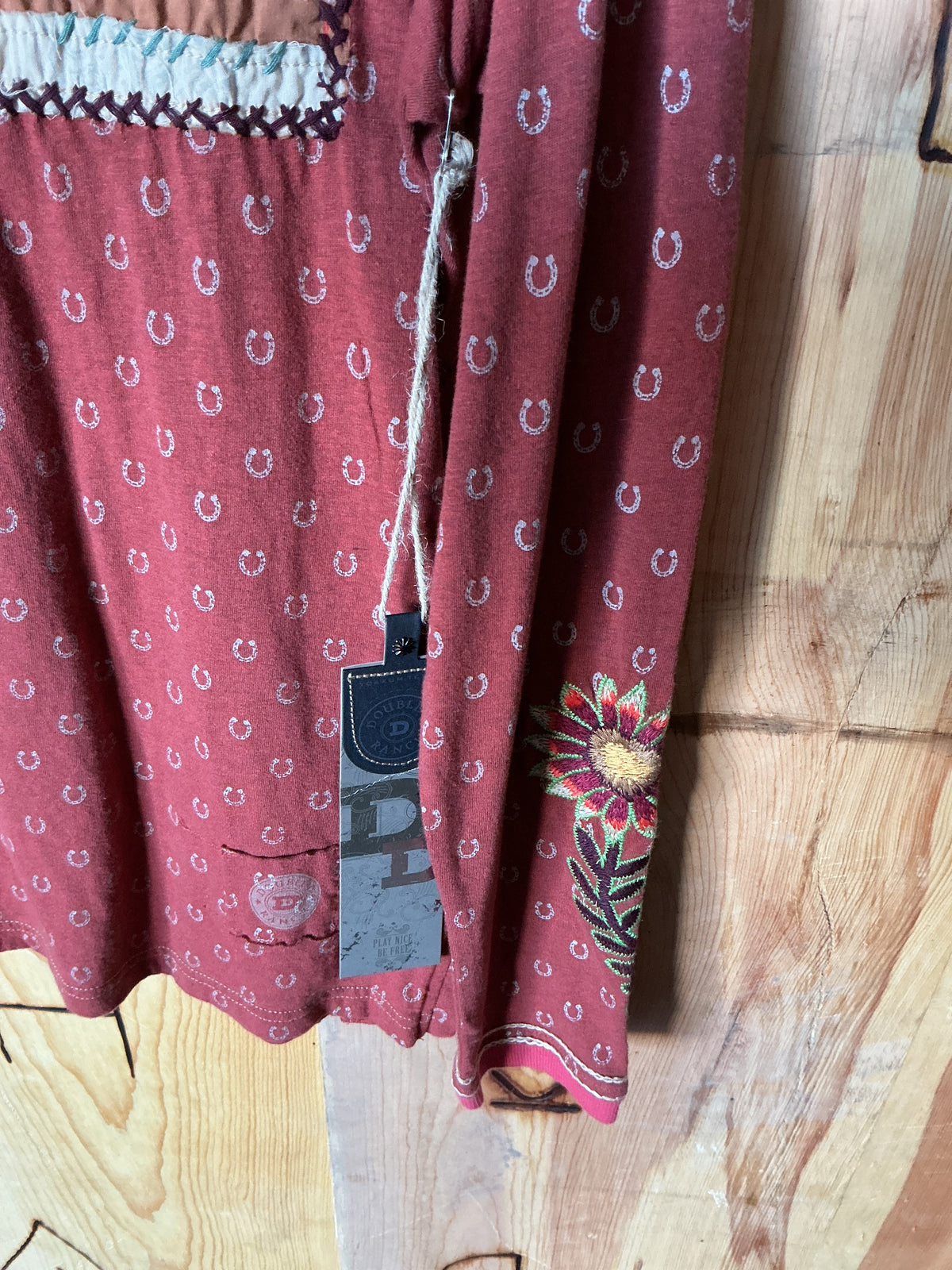 Eloise Glory Tee-Fashion Top-Branded Envy