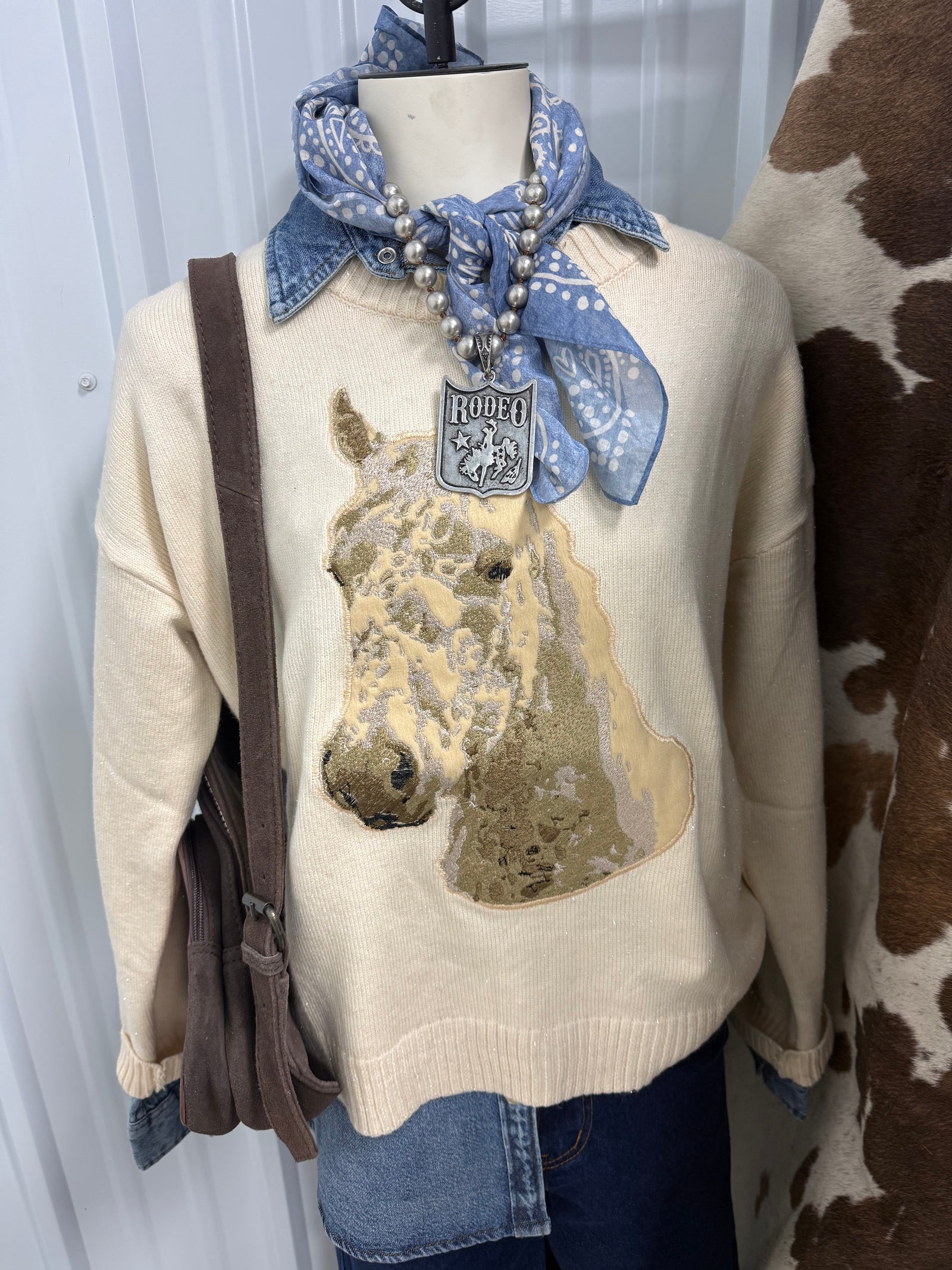 Round Neck Horse Embroidery Sweatshirt-Sweater-Branded Envy
