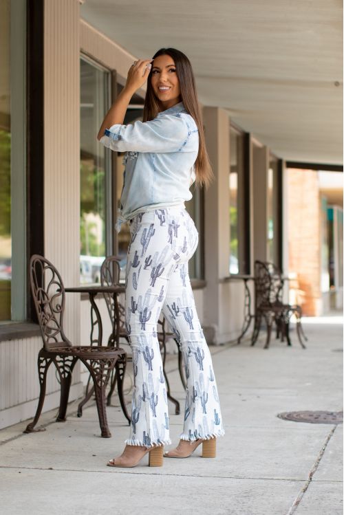 Cactus Stretch Frayed Boyfriend Denim-Jeans-Branded Envy