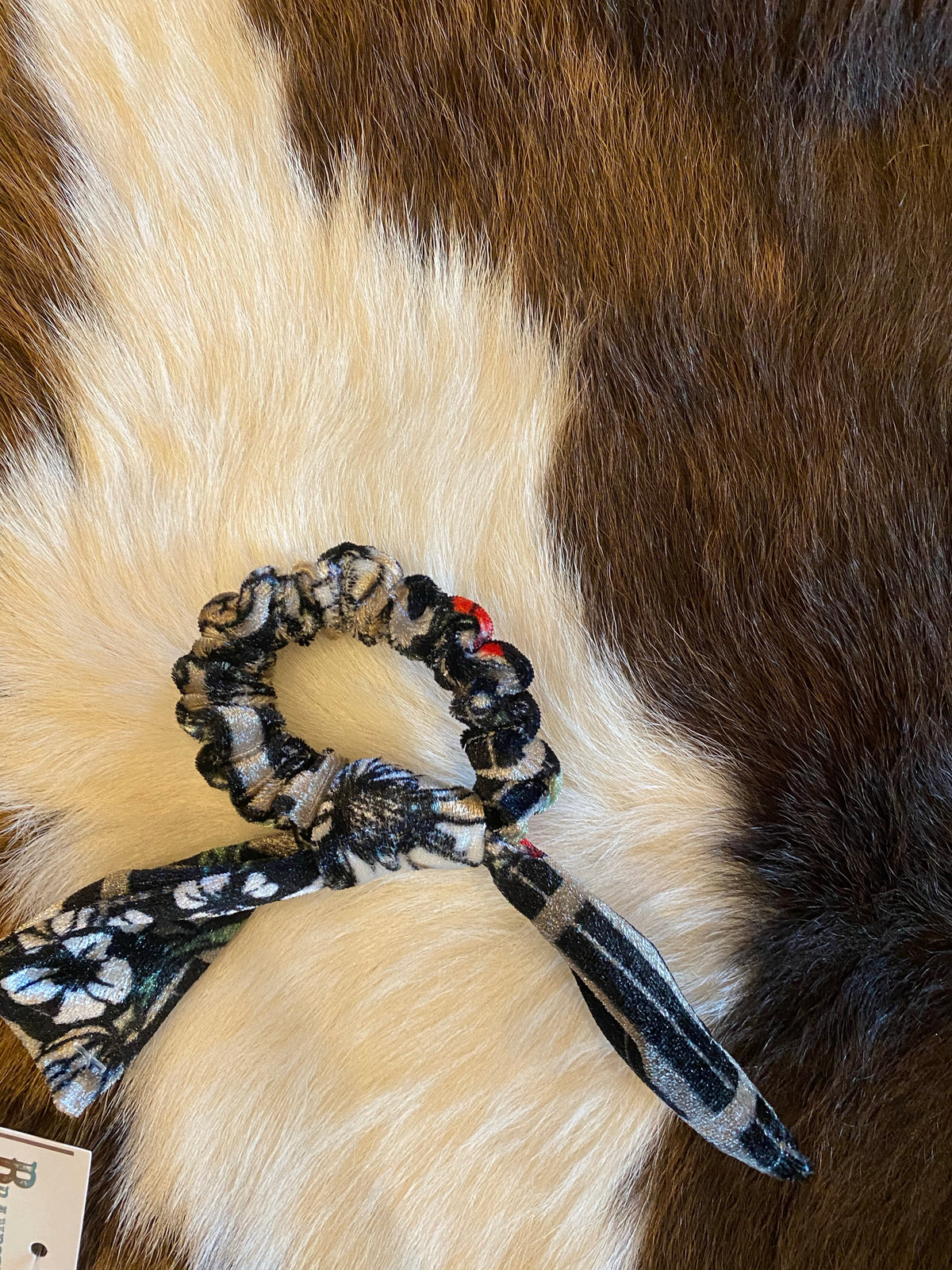 Hair scrunchies with tie-Accessory-Branded Envy