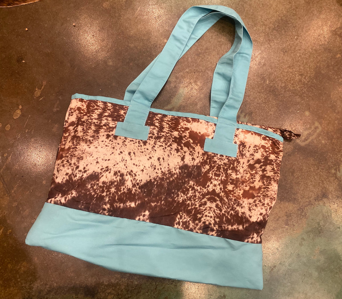 Round Up Tote-Bag-Branded Envy